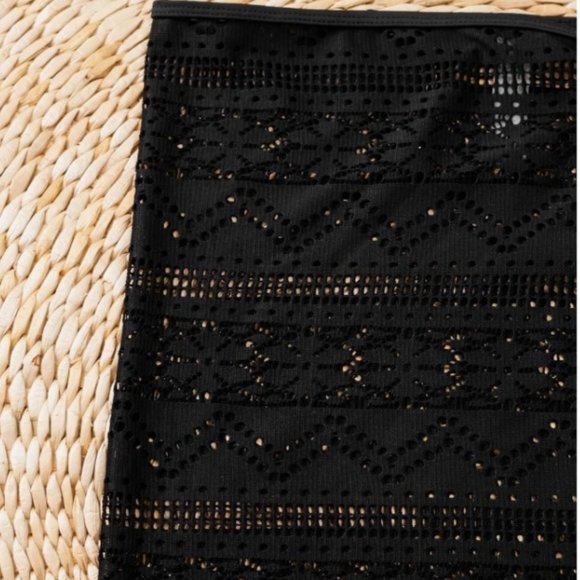 Smooth Fringed Sarongs Black /  Women,* - Picture 3 of 4